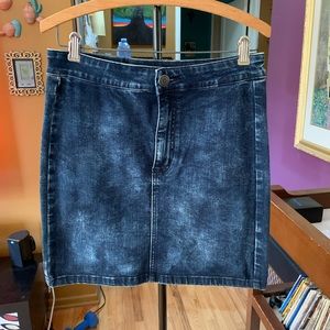 Sexy Stretchy American eagle denim skirt LIKE NEW